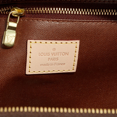 Solgt - Louis vuitton toalett mappe